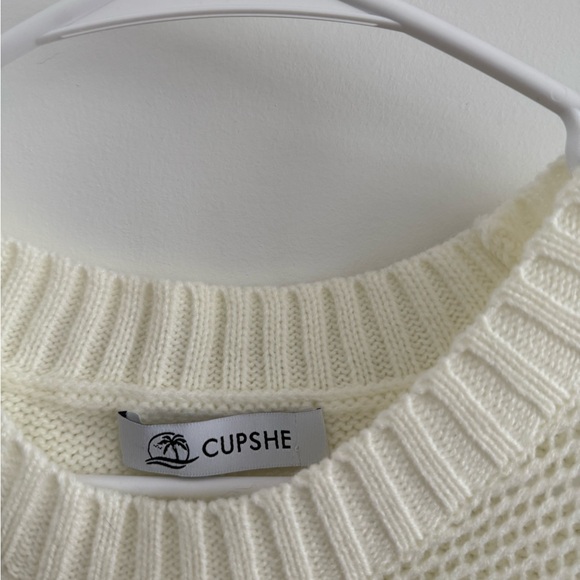 CUPSHE Glow White Sweater Size Small - Picture 5 of 7